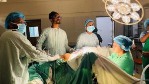 successful-laparoscopic-uterus-removal-surgery-kattankudy