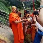 குப்பை கொட்டுவதை அவதானிக்க வீதிகளில் கெமரா – வவுனியா பிரதேச சபை அதிரடி நடவடிக்கை