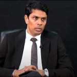 அவசரமாக தரையிறக்கப்பட்ட விமானம் :  தற்காலிகமாக மூடப்பட்ட விமான நிலையம்!