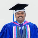 தவெகவுக்கு அடுத்த இடி:கரூர் தவெக கூட்டத்தில் கொடிக் கம்பம் சாய்ந்ததில் நிர்வாகி காயம் – 02 பிரிவுகளில் வழக்கு