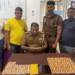 பள்ளி வாசலுக்குள் வாளுடன் புகுந்த இளைஞனால் யாழில் பரபரப்பு!