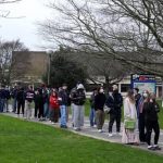 “வடக்கிலுள்ள பாடசாலைகளில் மத நூல்களை விநியோகிக்க தடை”