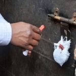 குடிநீர் போத்தலை அதிக விலைக்கு விற்ற உணவகம் – 10 இலட்சம் ரூபா அபராதம்