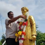 கிளிநொச்சியில் 02 வயது சிறுமியை பணத்திற்கு விற்ற தாயும், கள்ளக்காதலனும் கைது