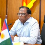 அரசியல் தீர்வு திட்ட முயற்சியை குழப்பியடிக்காதீர்: சுரேஷ் கோரிக்கை!