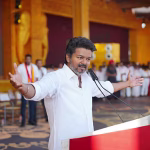 அதிரும் சரிகமப மேடை: திணரும் நடுவர்கள்!