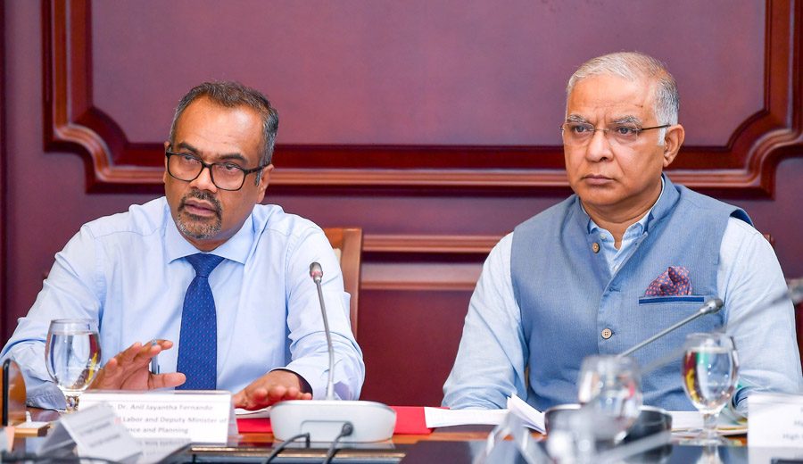 இந்திய அரசாங்கத்தின் நிதியுதவியுடன் செயற்படுத்தப்படும் அபிவிருத்தித் திட்டங்களைப் பாதிக்கும் பிரச்சினைகளைத் தீர்ப்பது குறித்து இலங்கையும் இந்தியாவும் கலந்துரையாடியுள்ளன.