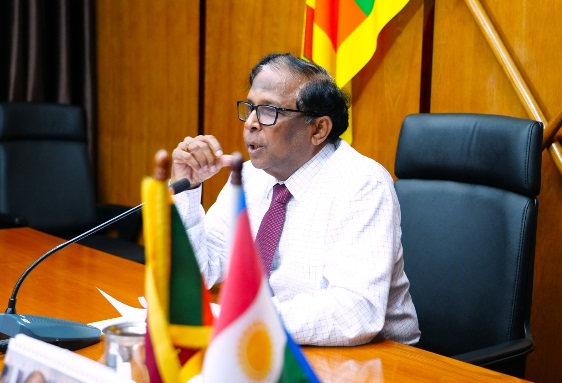 வடக்கு மாகாணத்தில் மக்களின் மீள்குடியேற்றம், வாழ்வாதார மேம்பாடு மற்றும் துரித கதியில் முன்னெடுக்கப்பட்டு வரும் சுற்றுலாத்துறை (Tourism) சார்ந்த அபிவிருத்தித் திட்டங்களுக்கு ஏதுவாக, கண்ணிவெடி அகற்றும் செயற்பாடுகளை மேலும் துரிதப்படுத்த வேண்டும் என வடக்கு மாகாண கௌரவ ஆளுநர் நா.வேதநாயகன் அறிவுறுத்தினார்.