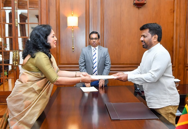 ஜனாதிபதி அநுர குமார திசாநாயக்கவினால் மூன்று புதிய மேல்நீதிமன்ற நீதிபதிகள் நியமிக்கப்பட்டுள்ளனர்.