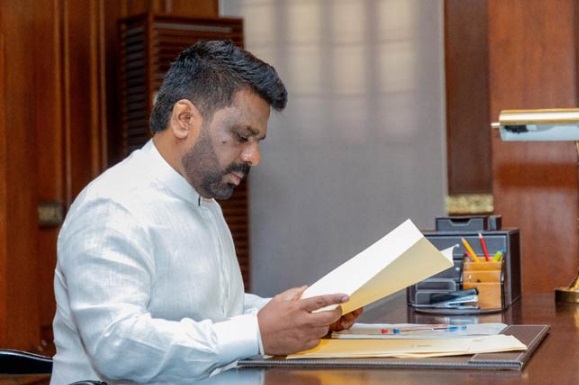 2027ஆம் ஆண்டுக்கான ஒதுக்கீட்டுச் சட்டமூலத்தின் இரண்டாம் மதிப்பீடு (வரவுசெலவுத் திட்ட உரை/ முன்மொழிவுகளை சமர்ப்பித்தல்) 2026 நவம்பர் 12ஆம் திகதி மேற்கொள்ளப்படவுள்ளது.