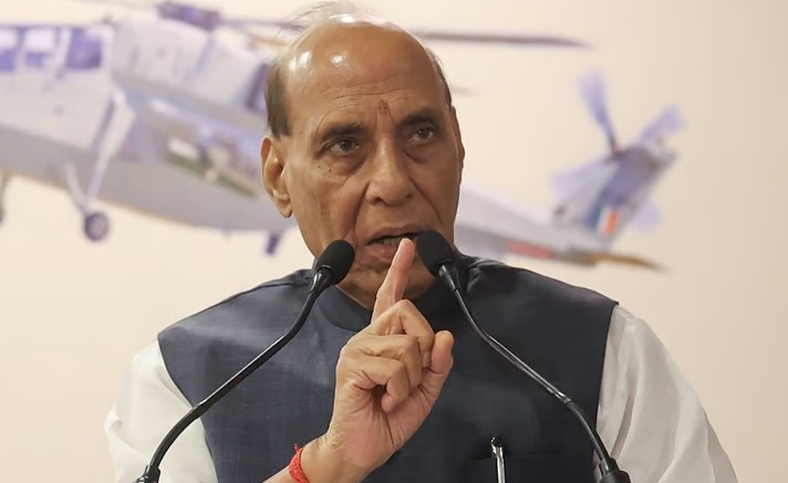 "பயங்கரவாதத்திற்கு எதிரான எந்தவொரு தாக்குதலையும் நடத்த இந்தியா முழுமையாகத் தயாராக உள்ளது" என பாகிஸ்தானுக்கு இந்திய பாதுகாப்புத் துறை அமைச்சர் ராஜ்நாத் சிங் கடும் எச்சரிக்கை விடுத்துள்ளார்.