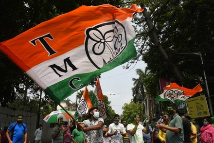அகில இந்திய திரிணமூல் காங்கிரஸ் (AITC) கட்சியின் பெயர் மற்றும் சின்னத்திற்கு உரிமை கோரும் இரண்டு குழுக்களுக்கிடையேயான உட்கட்சிப் பூசலை நியாயமான காலத்திற்குள் விசாரித்து தீர்க்க வேண்டும் என்று உச்சநீதிமன்றம் உத்தரவிட்டுள்ளது.