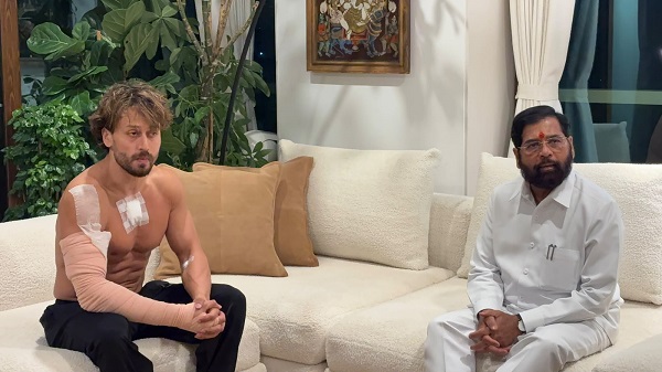 பாலிவுட் நடிகர் டைகர் ஷ்ராப் Tiger Shroff பயணித்த காரை இலக்கு வைத்து மும்பையின் ஜுஹு பகுதியில் நடத்தப்பட்ட துப்பாக்கிச் சூட்டில், நடிகர் காயமடைவதிலிருந்து தப்பியுள்ளார்.