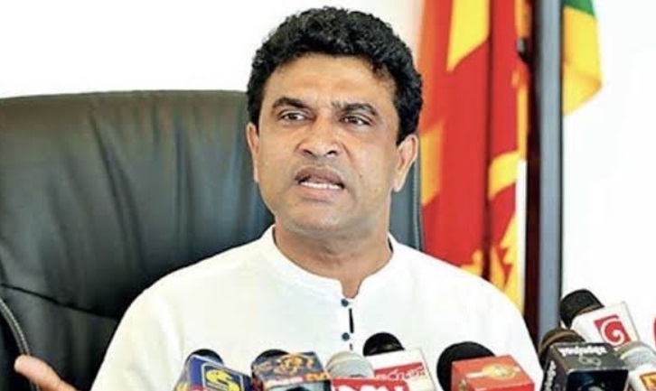 நம்பிக்கையில்லாப் பிரேரணையை வலுவிழக்கச் செய்வதற்கு நாம் தயாரில்லை. எனவே, முன்வைத்த பிரேரணையை மீளப்பெறமாட்டோம் என்று ஐக்கிய மக்கள் சக்தியின் நாடாளுமன்ற உறுப்பினர் நளின் பண்டார தெரிவித்தார்.